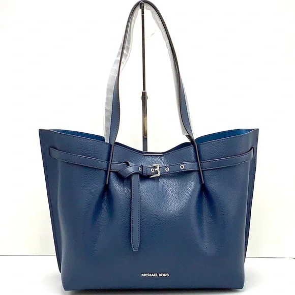 MICHAEL KORS
Emilia Large Pebbled Leather Tote Bag NAVY COLOR - Picture 3 of 15